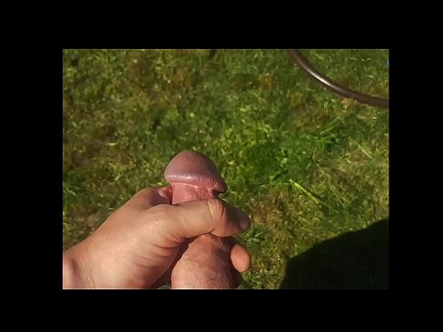 ❤️ گرم hottie پنهنجي گلابي pussy fucked حاصل ڪري ۽ هڪ اونهاري جي باغ ۾ squirt سان cums ❤❌
